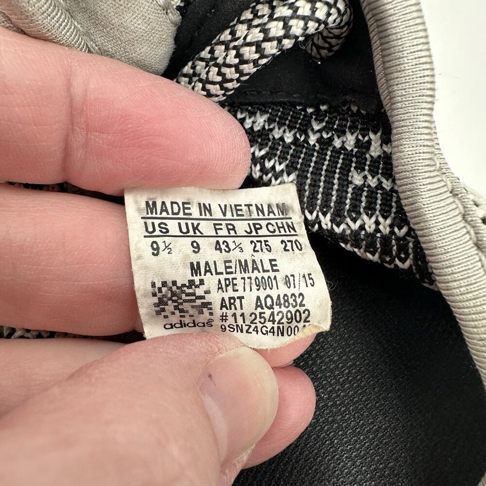 SOLD shoes 9.5 low top sneakers workout gym